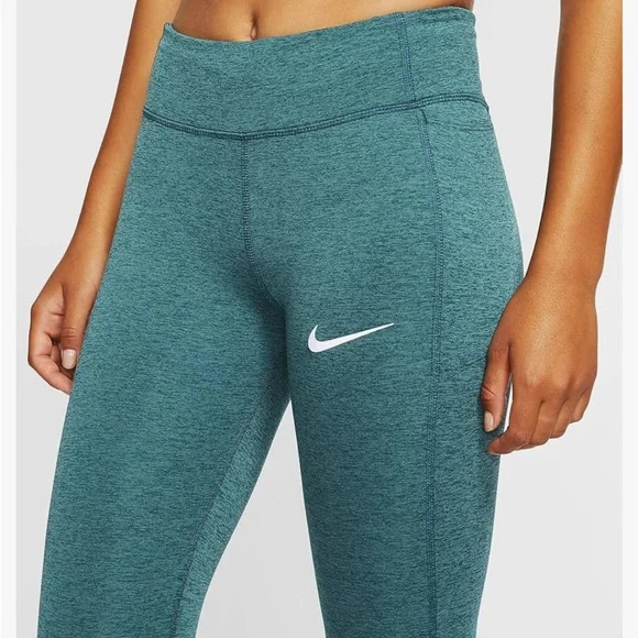 NWT Nike Epic Luxe Crop Leggings - Picture 2 of 11